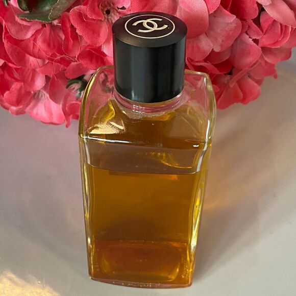 Vintage Chanel number 5 eau de cologne Paris mostly full bottle - Picture 4 of 4